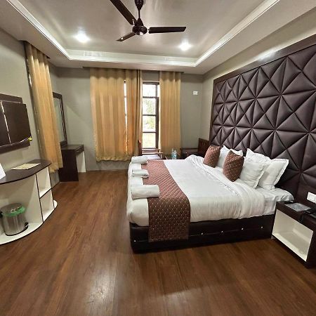 Hotel Fair Mount, Airport Road, Humhama Srinagar Exteriér fotografie